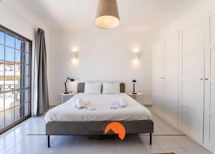 #072 Casa Longa By Holidays فيلة البوفيرا