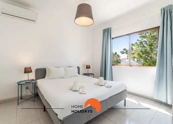 #072 Casa Longa By Holidays فيلة البوفيرا